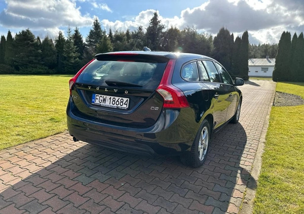 Volvo V60 cena 48900 przebieg: 180000, rok produkcji 2016 z Koronowo małe 106